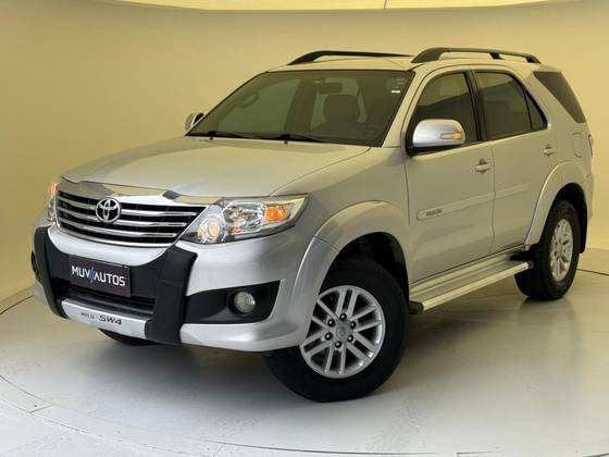TOYOTA HILUX SW4 2.7 SR 4X2 16V FLEX 4P AUTOMÁTICO